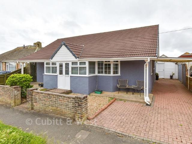 Bungalow for sale in Peacehaven, Iford
