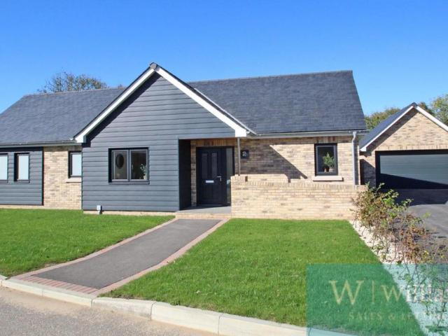 Bungalow for sale in Wootton Bridge, Isle Of Wight