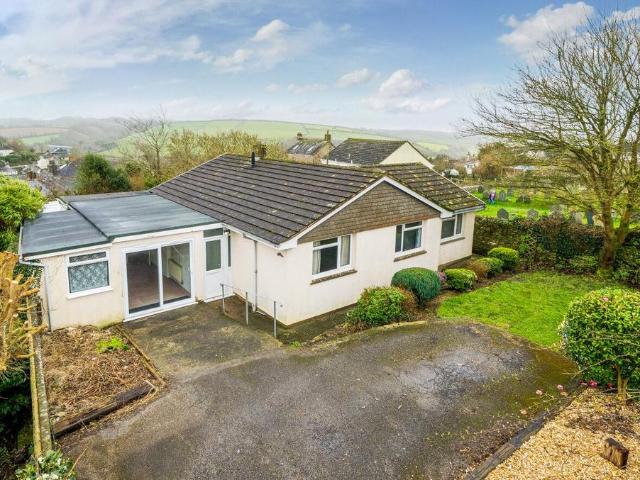 Bungalow for sale in Strode, Devon