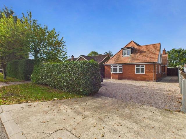 Bungalow for sale in Belleau, Lincolnshire