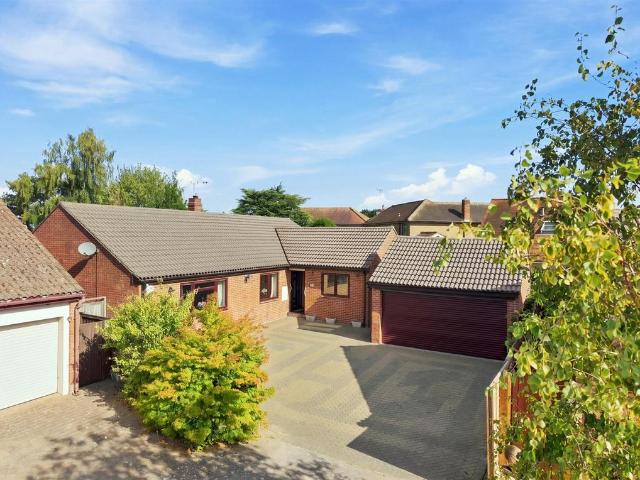 Bungalow for sale in Colliers End, Hertfordshire