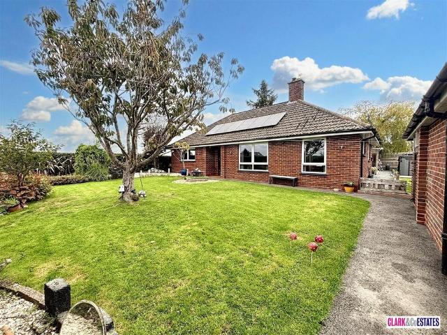 Bungalow for sale in Clyst St. George, Budlake