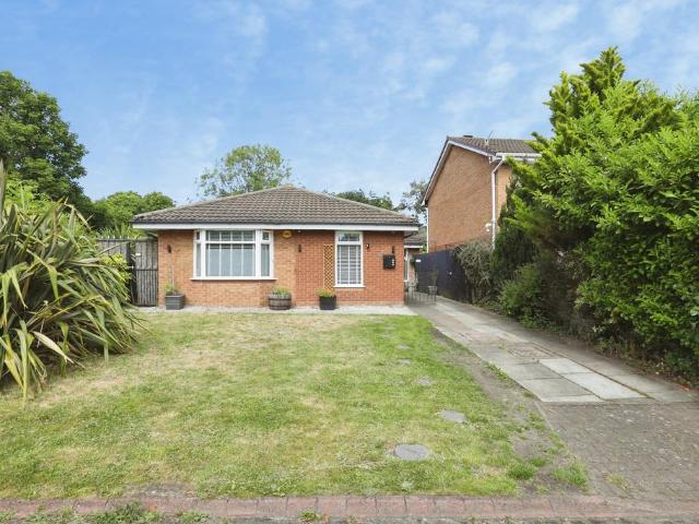 Bungalow for sale in Calderstones