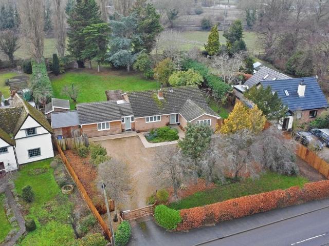 Bungalow for sale in Offord Cluny and Offord D'Arcy, Huntingdon