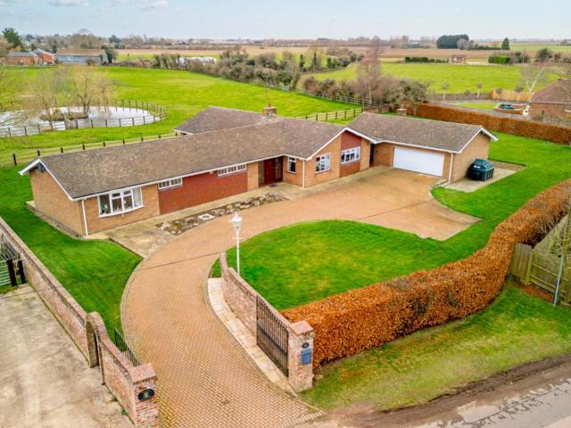 Bungalow for sale in Boston, Lincolnshire