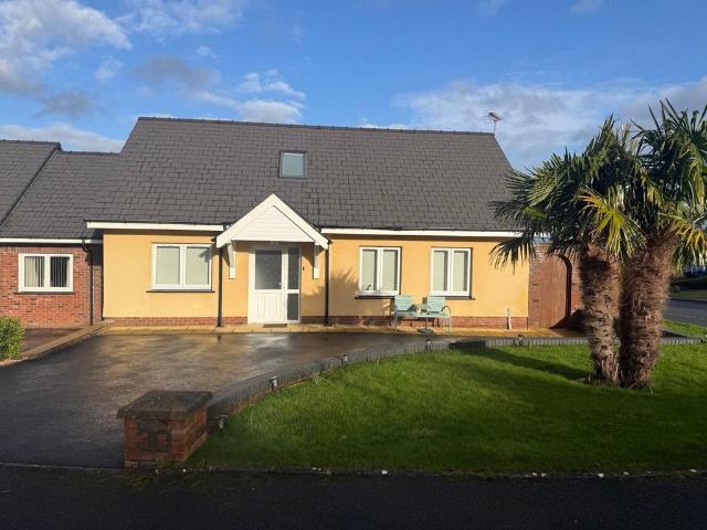 Bungalow for sale in New Quay