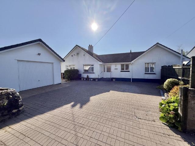 Bungalow for sale in Perranarworthal
