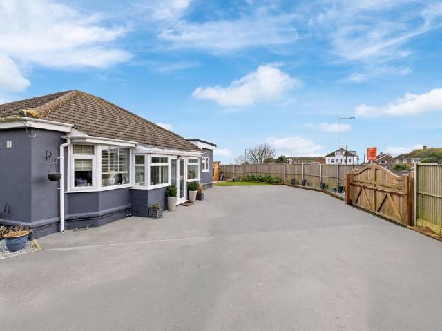 Bungalow for sale in Ash, Kent
