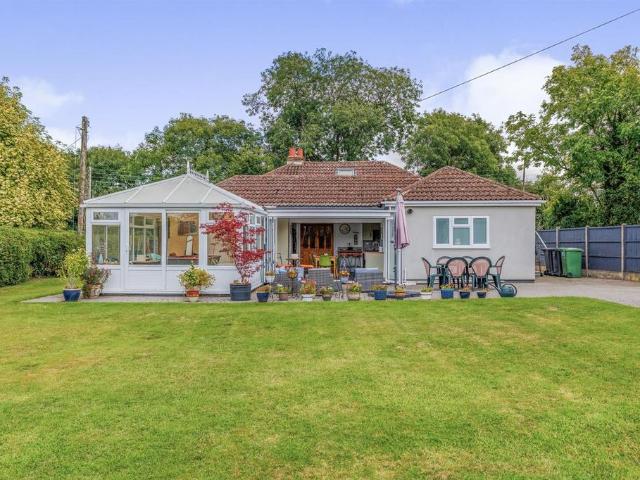 Bungalow for sale in Whitestone, Camp Hill