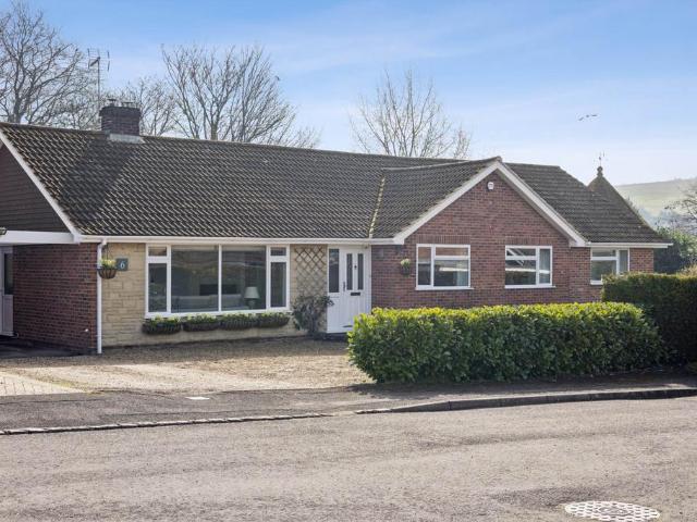 Bungalow for sale in Lambourn, West Berkshire
