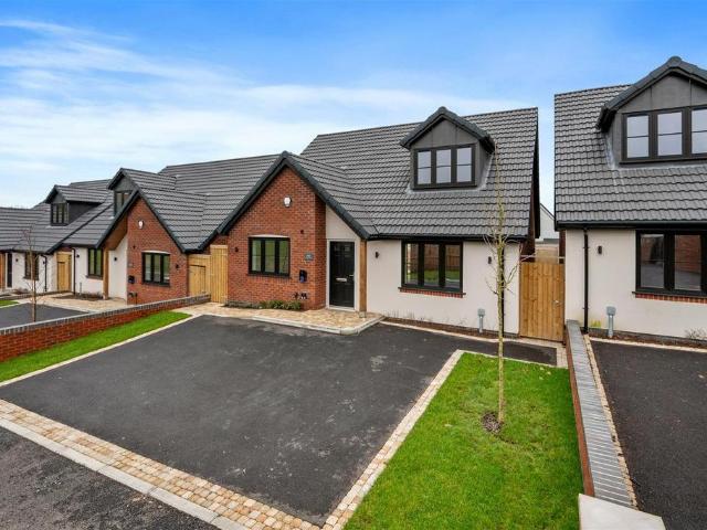 Bungalow for sale in St. Georges and Priorslee, Telford