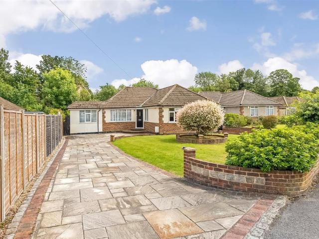 Bungalow for sale in Hillview, Surrey