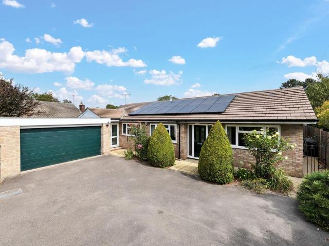 Bungalow for sale in Arrington, Cambridgeshire