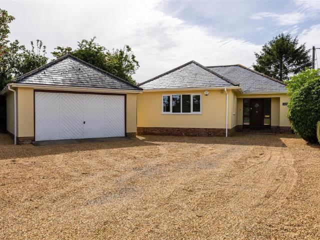 Bungalow for sale in Barton Stacey, Hampshire