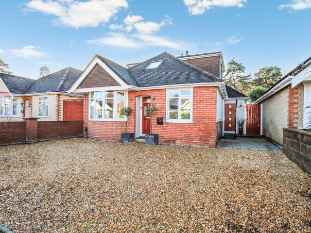 Bungalow for sale in Botany Bay, City Of Southampton