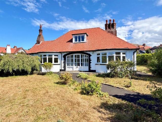 Bungalow for sale in Llandudno, Wales