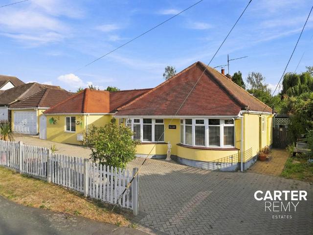 Bungalow for sale in Bowers Gifford and North Benfleet, Bowers Gifford