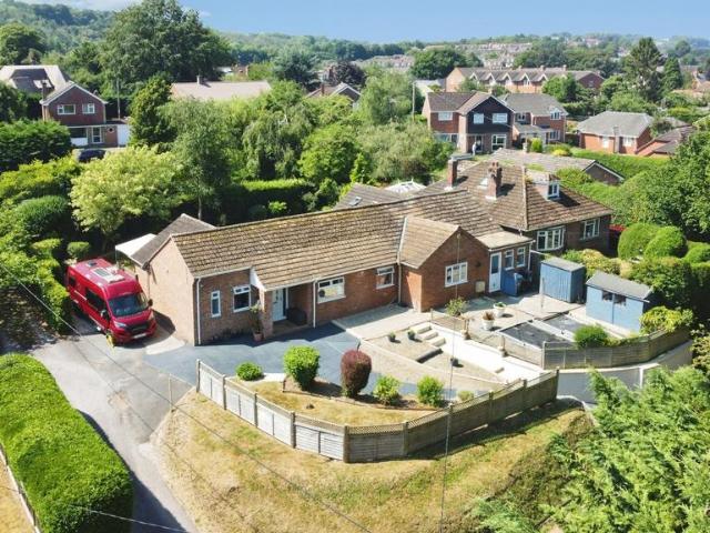 Bungalow for sale in Marlborough, Easton Royal