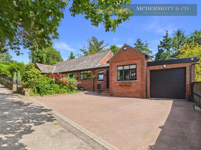 Bungalow for sale in Saddleworth, Pendock