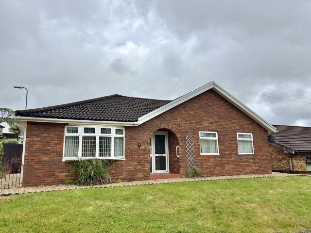 Bungalow for sale in Pontardawe, Pontardawe, Clydach