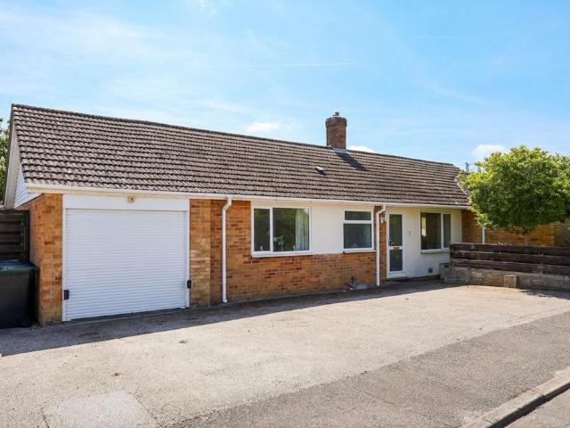 Bungalow for sale in Barway, Cambridgeshire