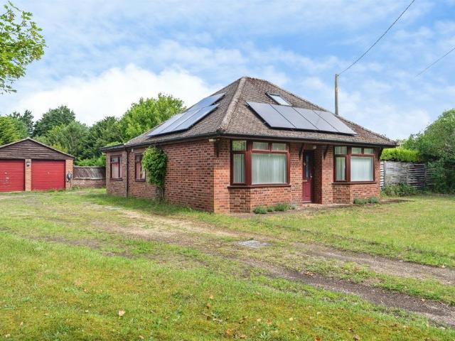 Bungalow for sale in Chedburgh, Suffolk