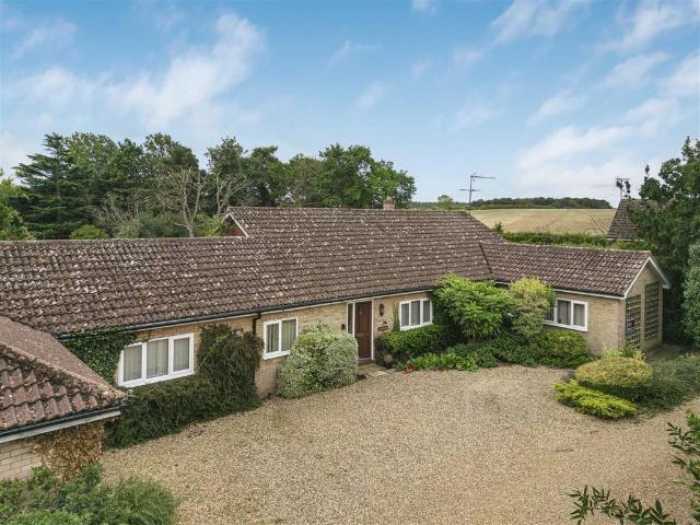 Bungalow for sale in Arrington, Cambridgeshire