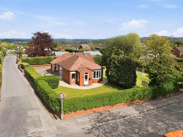 Bungalow for sale in Oakenshaw, Backburn