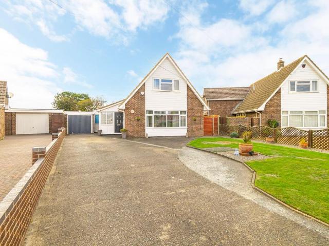 Bungalow for sale in Mautby, Stokesby