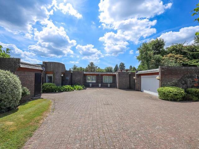 Bungalow for sale in Perryfields, West Sussex