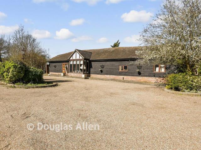 Bungalow for sale in Pilgrims' Hatch, Navestock Side