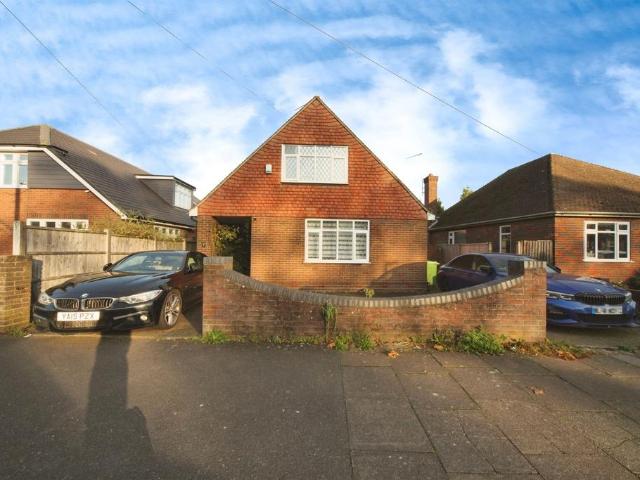 Bungalow for sale in Lewsey Farm