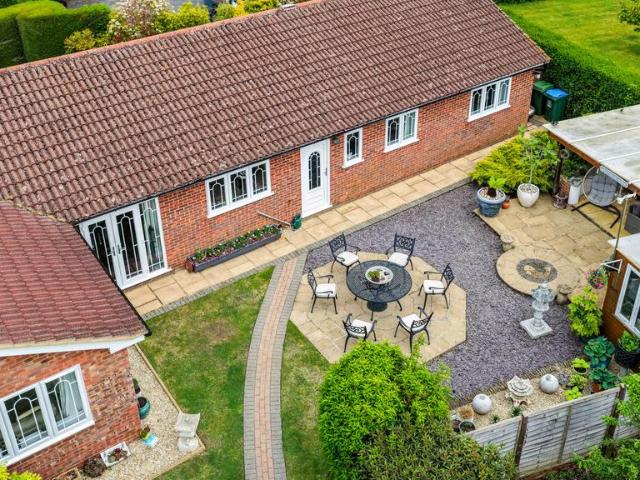Bungalow for sale in Buckinghamshire