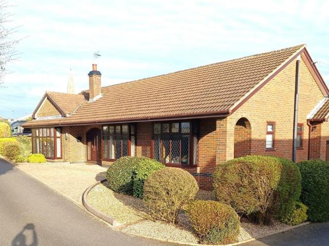 Bungalow for sale in East Midlands