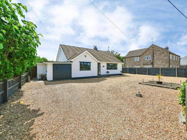 Bungalow for sale in Four Gotes, Cambridgeshire