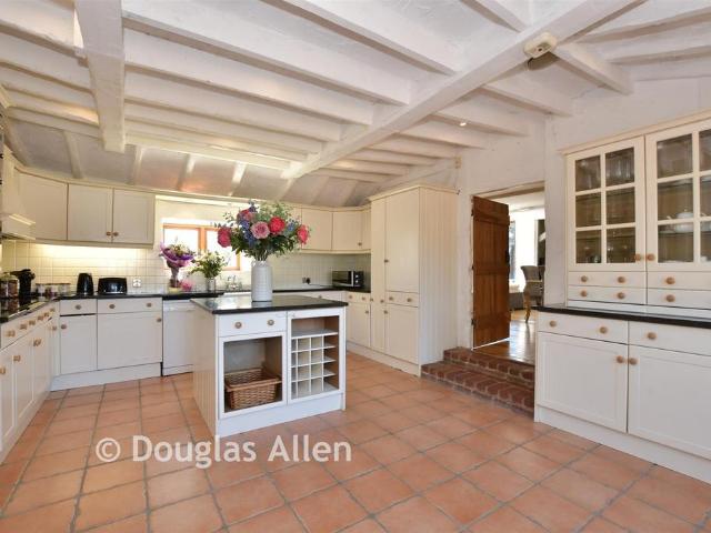 Bungalow for sale in Pilgrims' Hatch, Navestock Side