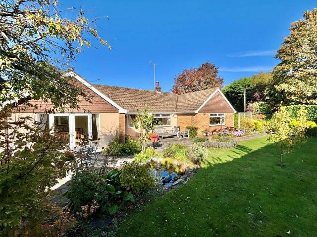 Bungalow for sale in Marlborough, Easton Royal
