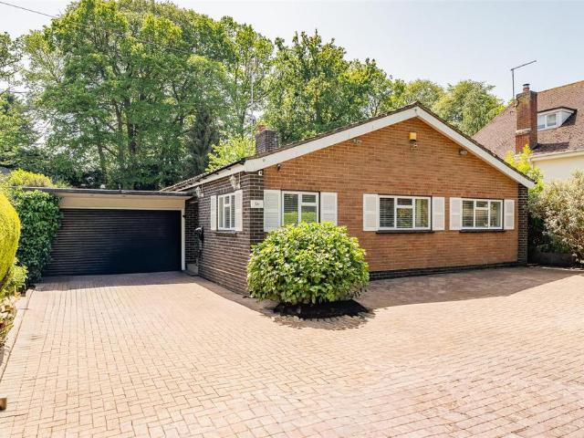Bungalow for sale in Oaklands, Fretherne