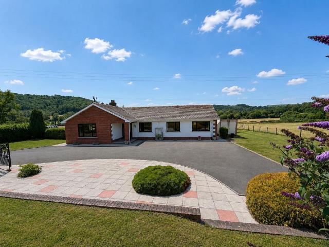 Bungalow for sale in Cynwyl Gaeo, Pumsaint