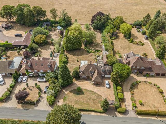 Bungalow for sale in Sharpenhoe, Bedfordshire