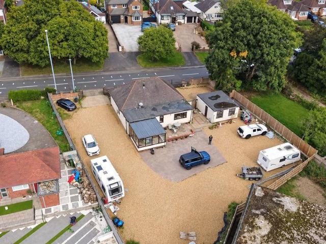 Bungalow for sale in Landywood, Great Chatwell