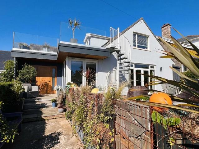 Bungalow for sale in Ogmore-by-sea, Wales