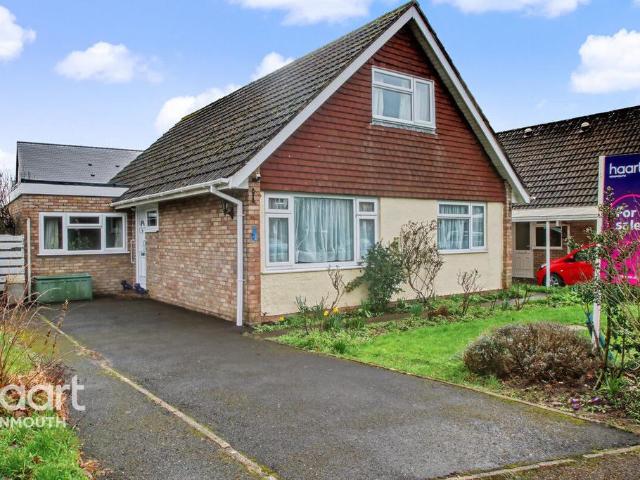 Bungalow for sale in Raglan, Wales