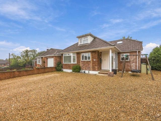Bungalow for sale in Chartwell Green, Eastleigh