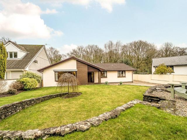 Bungalow for sale in Dunvant, Wales