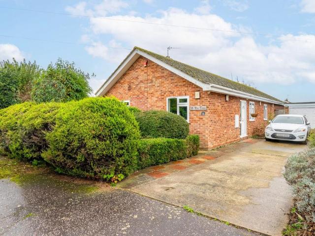 Bungalow for sale in Stokesby, Norfolk