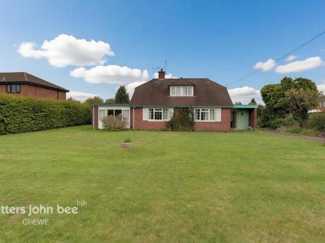 Bungalow for sale in Weston and Crewe Green, Weston
