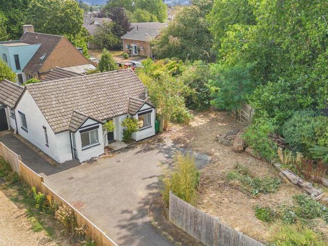 Bungalow for sale in Dromore, Oxfordshire