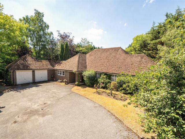 Bungalow for sale in Littlecote, West Sussex