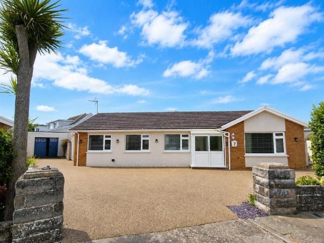 Bungalow for sale in Porthcawl, Nottage